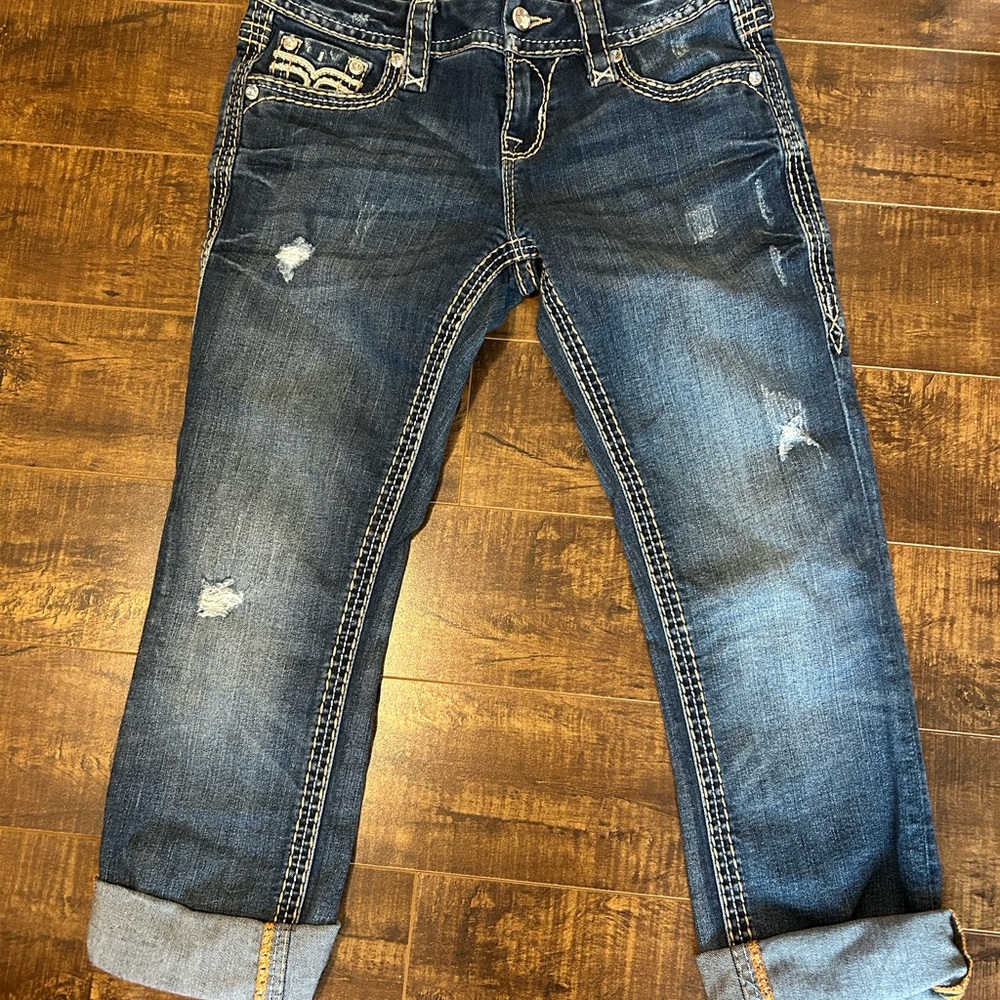 Rock Revival Cropped Jeans in Dark Blue with White Stitching